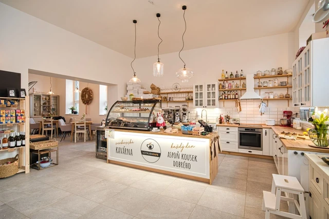 vstupni hala votruba kafe